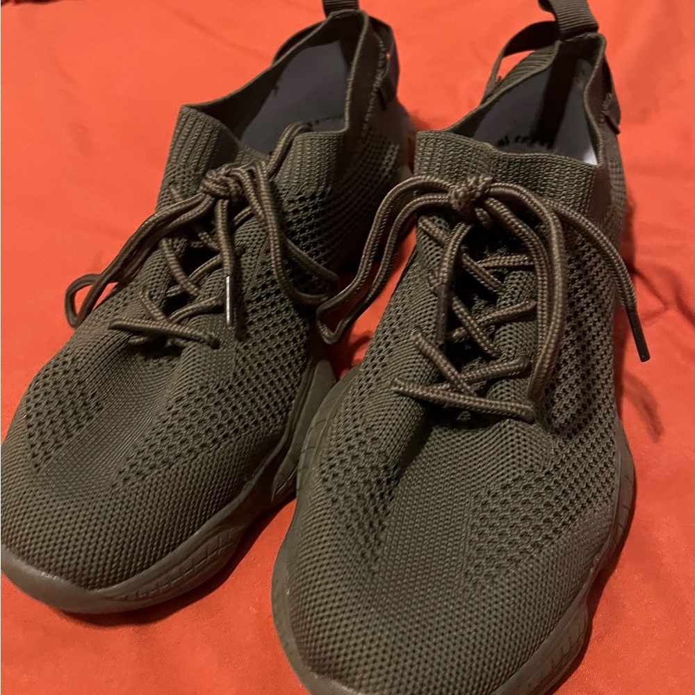 Hunter Green sneakers